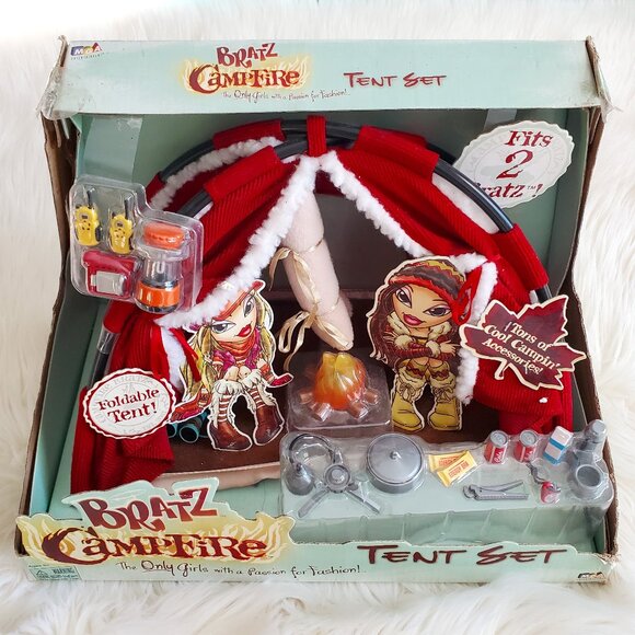 Bratz Vintage 2001 Doll Campfire Tent Set MGA Entertainment - Picture 1 of 12